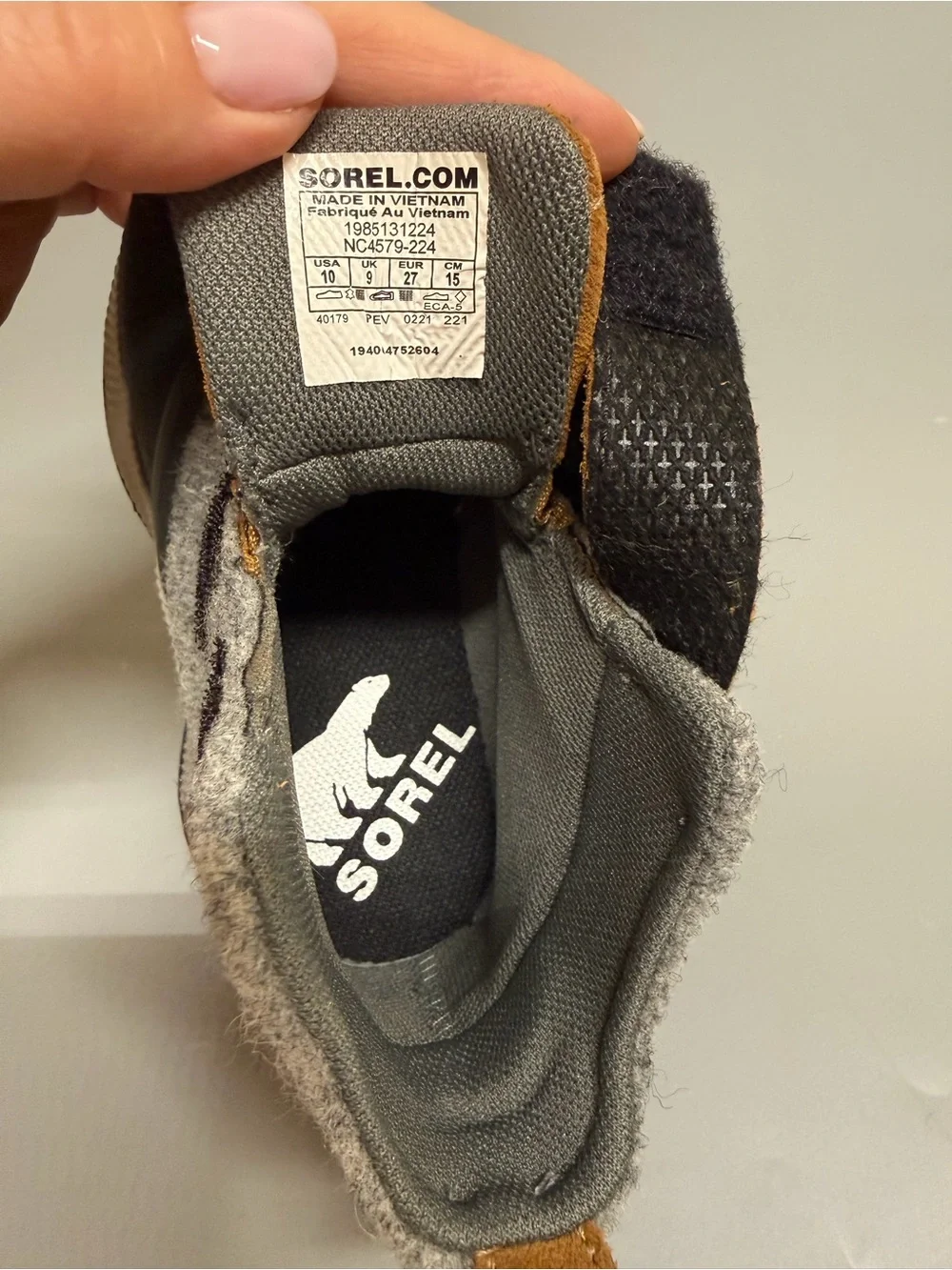 Sorel Out N About Unisex Boots Little Kid Size 10 Classic Waterproof Gray/Brown